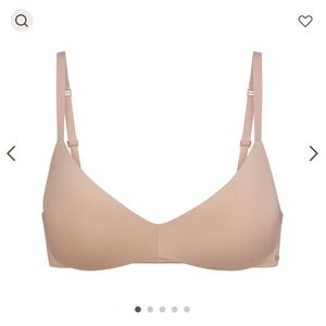 Skims Wireless Form Push-Up Plunge Bra Mica 36C NWT